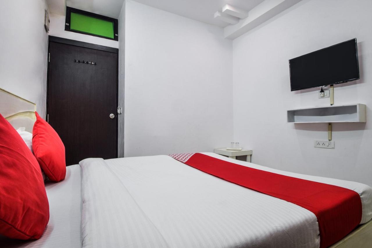 Oyo 23296 Hotel Quality Time Удайпур Екстериор снимка